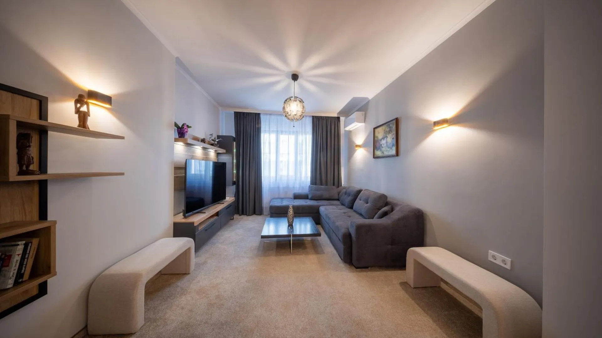 Top Centre Spacious 2 Bedroom Apartment Sofia