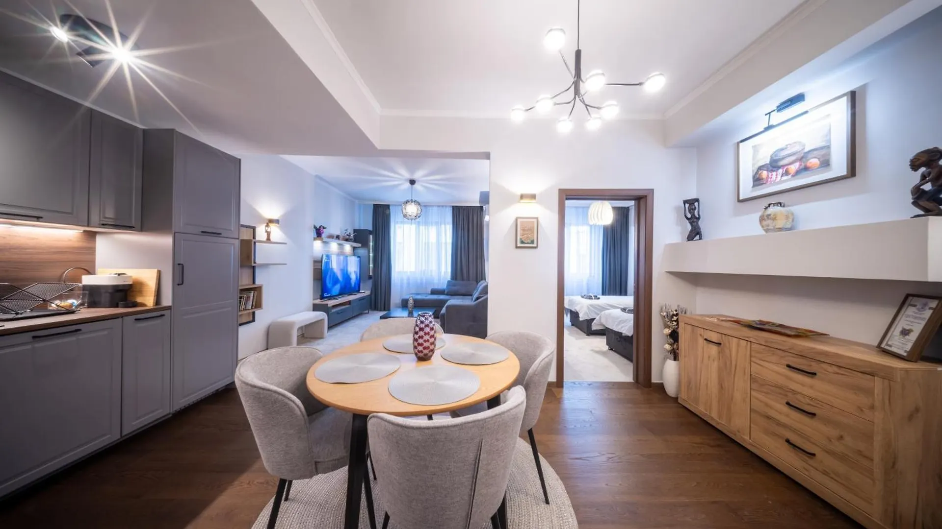 Top Centre Spacious 2 Bedroom Apartment Sofia